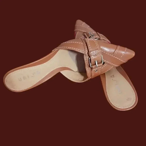 Unisa toe open back pump short kitten heels camel color size 5.5 - Picture 5 of 8